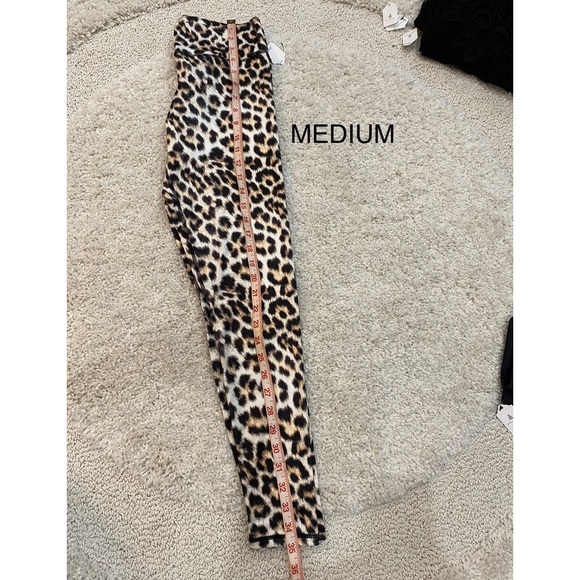 Animal print high waisted leggings small NWT - Picture 12 of 15